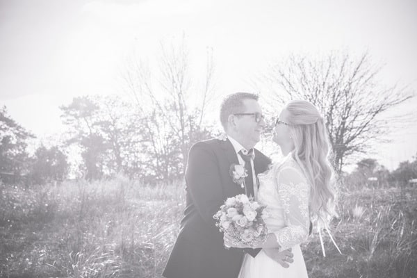 Liebevolle, verrückte Hochzeit in Boltenhagen