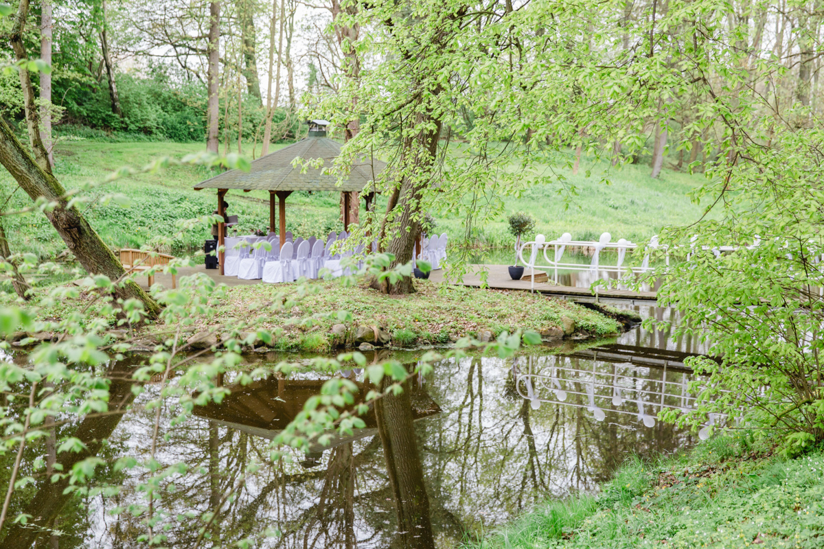 Trauungen in der freien Natur, auf dem Landgut Lischow.