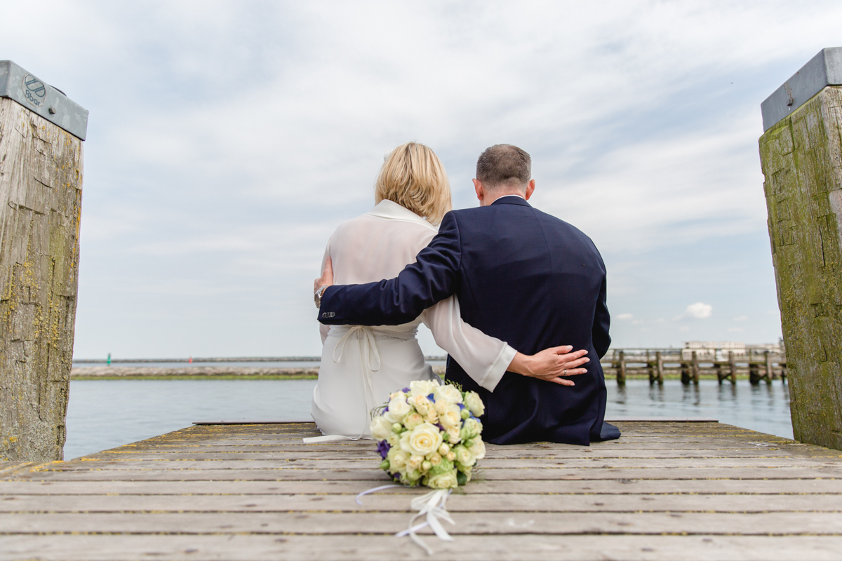 Heiraten in Warnemünde mit Schiff.