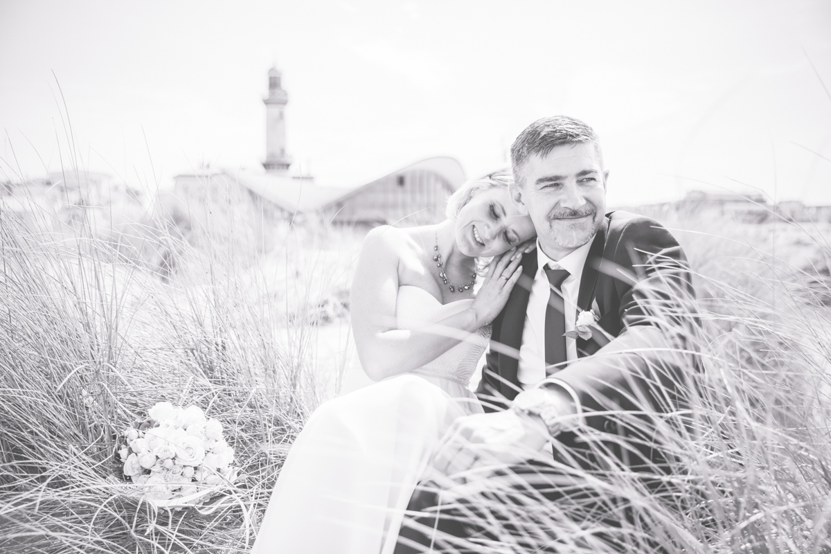 Heiraten in Warnemünde vor dem Teepott.