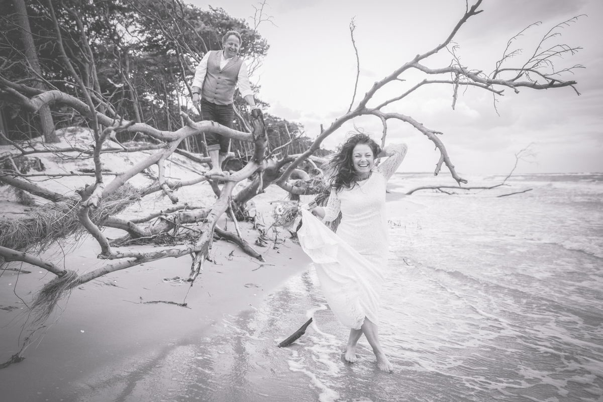 Elopement wedding at the beach.