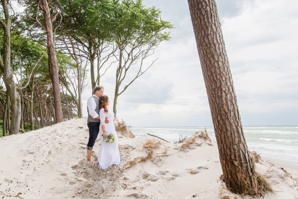 Ostsee-Elopement: Eine intime Hochzeit in Ahrenshoop