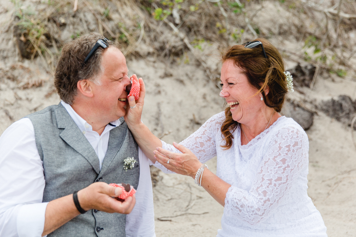 Elopement shooting.