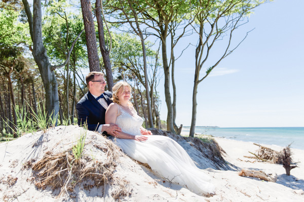 Hochzeitsfotoreportage in Ahrenshoop.