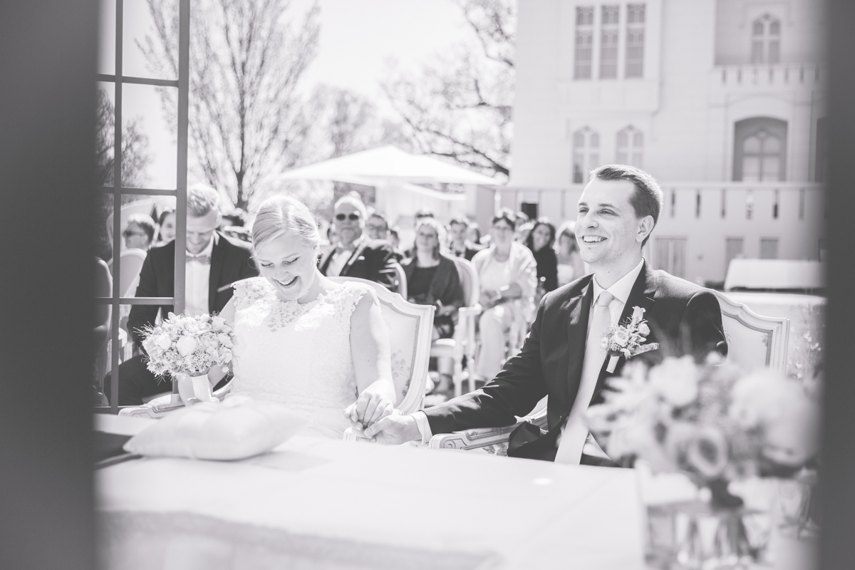 Schwarz weißes Hochzeitsfoto.