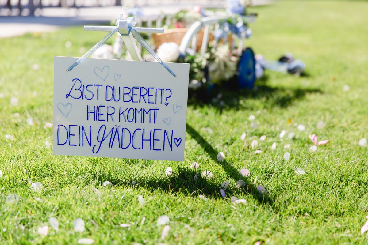 Die Hochzeitsfotografin aus Rostock begleitet Trauungen in Heiligendamm.