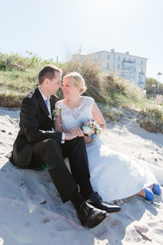 Brautpaarfotoshooting am Strand von heiligendamm.