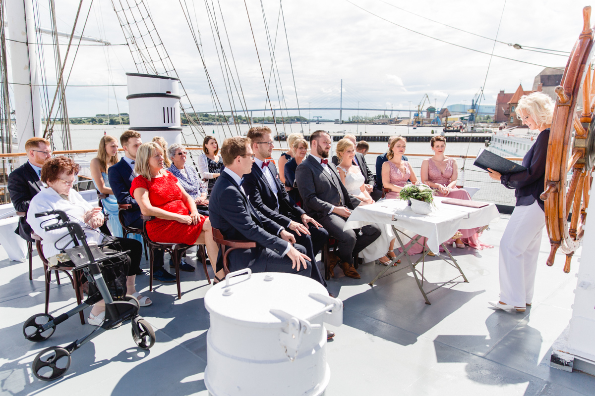 Heiraten auf der Gorch Fock in Stralsund.