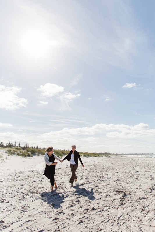 Lesbische Hochzeit fotografiert von der Hochzeitsfotografin.