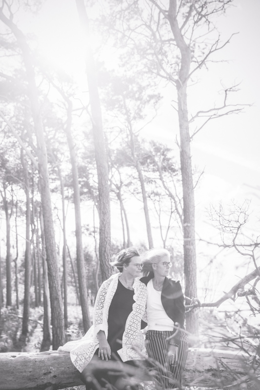 Die Liebe zweier Frauen hat die Hochzeitsfotografin festgehalten.