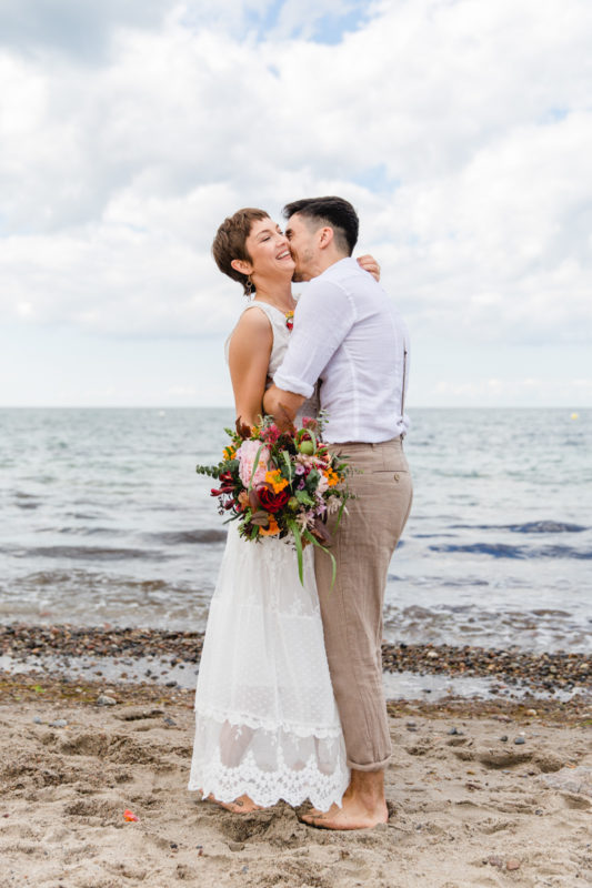 Emotionale Hochzeitsfotografie an der Ostsee.