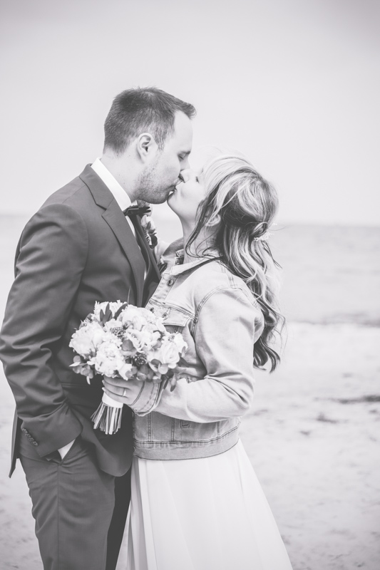 Heiraten in Warnemünde, direkt am Strand.