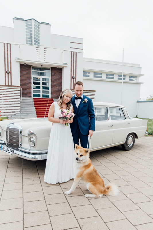 Heiraten mit Hund, an der Ostsee.