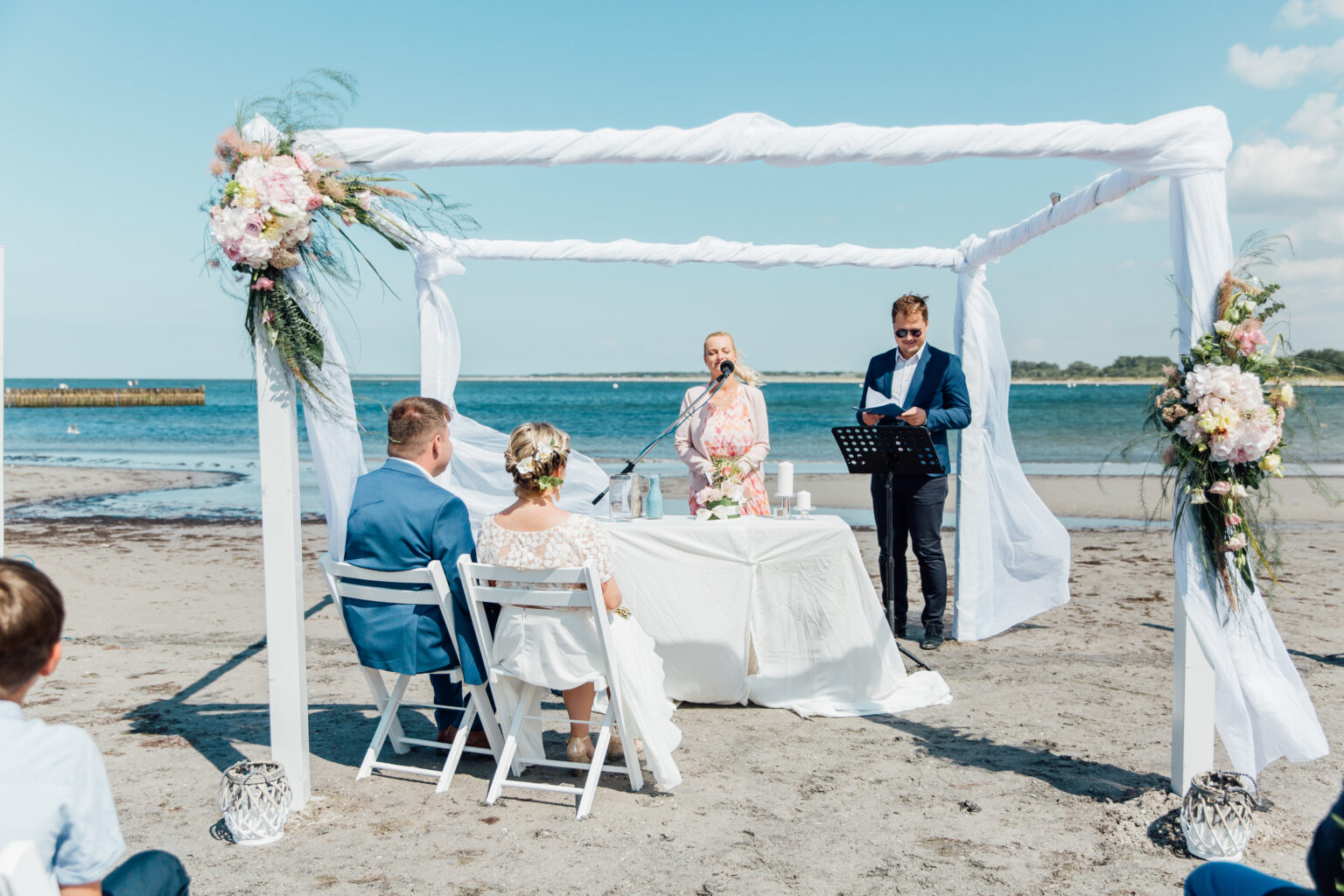 Freie Trauungszeremonie an der Ostsee.