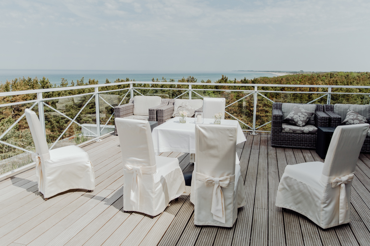 Heiraten auf der Dachterasse in Dierhagen, mit direktem Blick auf die Ostsee.