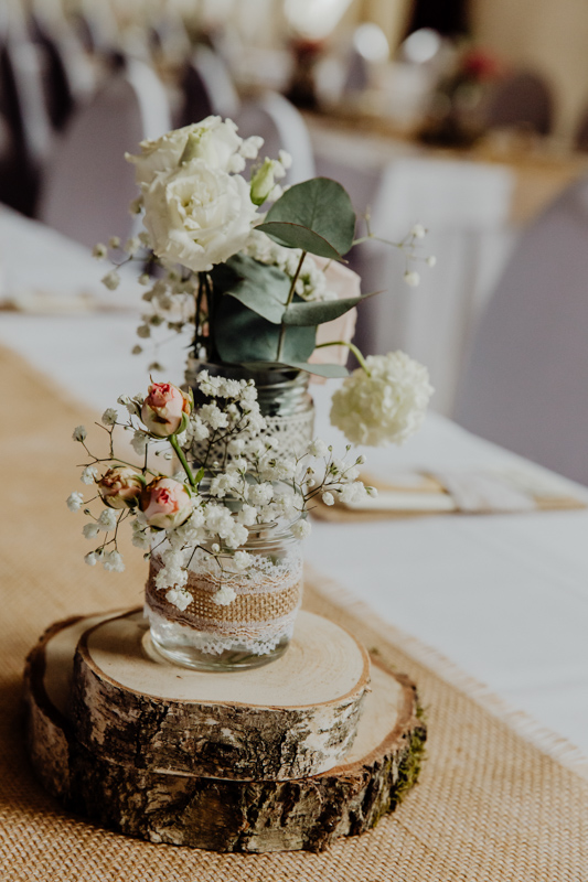 Detailaufnahme der Hochzeitstischdeko.