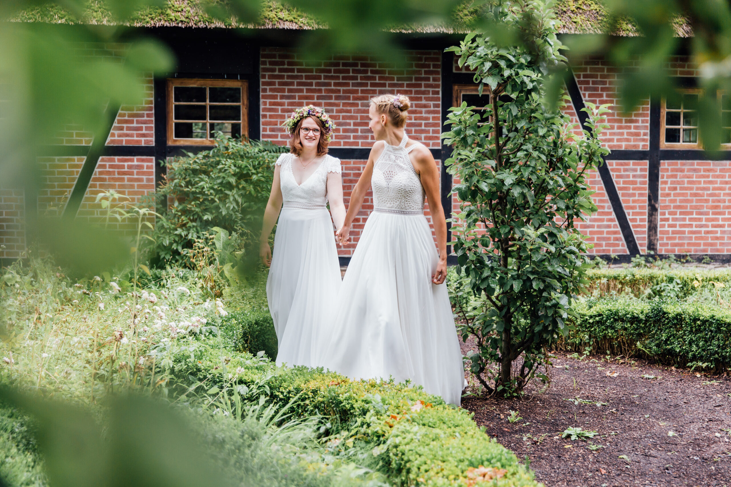 Fotoshooting im Garten des Heimatmuseums in Zingst.