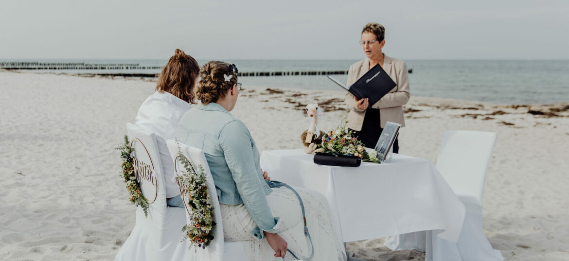 Strandhochzeit in Ahrenshoop.