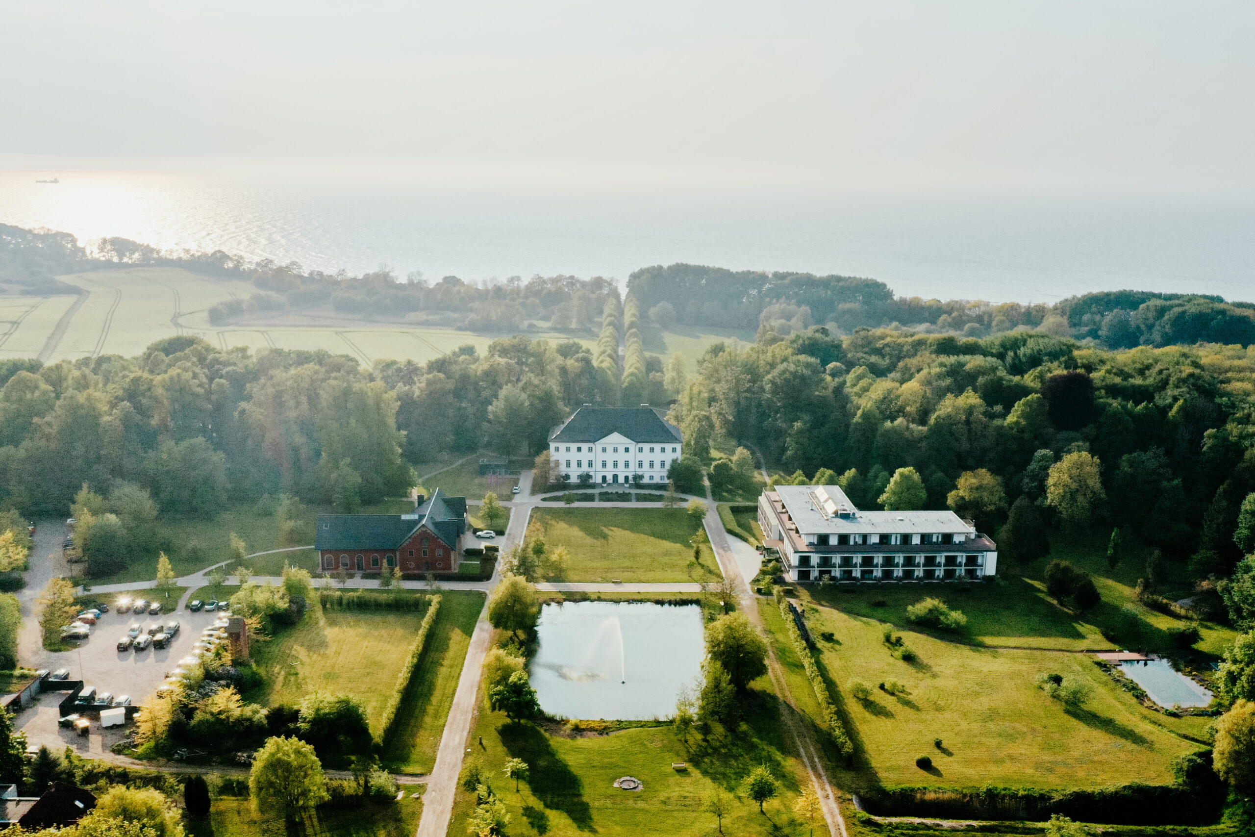 Schlossgut Groß Schwansee Luftaufnahme